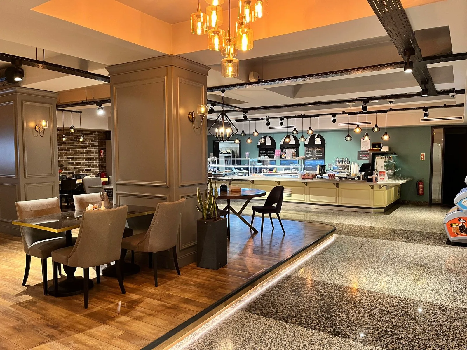 Centrum Plaza Ofisler